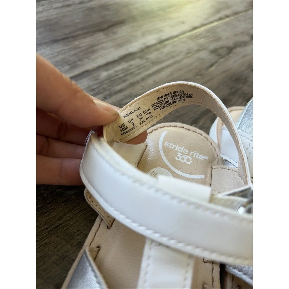 Stride Rite Kehlani white leather T-strap sandals laser-cut Size 10 Girls‎